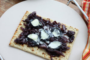 Saint Manu & Caramelized Onion Flat Bread Pizza