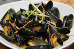Island Sassy Curry Mussels